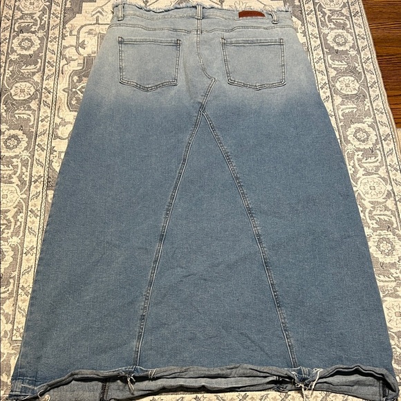 Inherit Women's Blue Denim Skirt - Picture 7 of 9